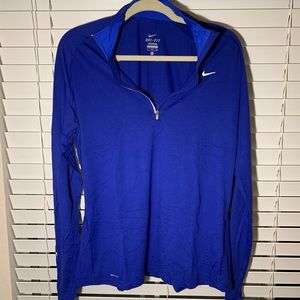 Woman’s Nike quarter zip